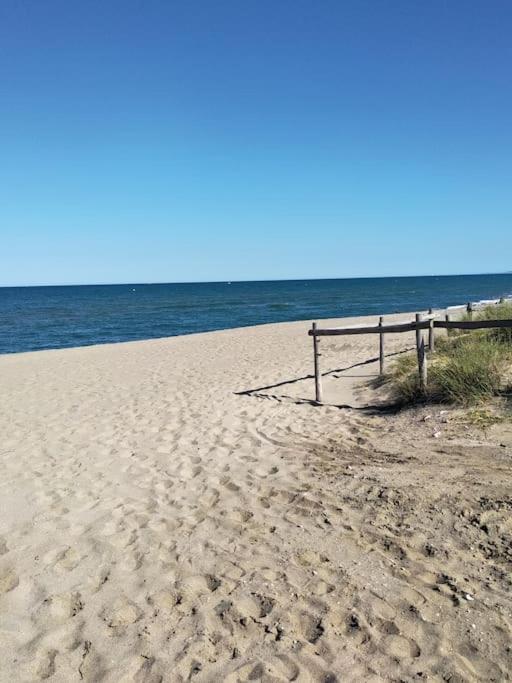 Au Soleil, Marcher Vers La Plage Villa Torreilles Exteriör bild